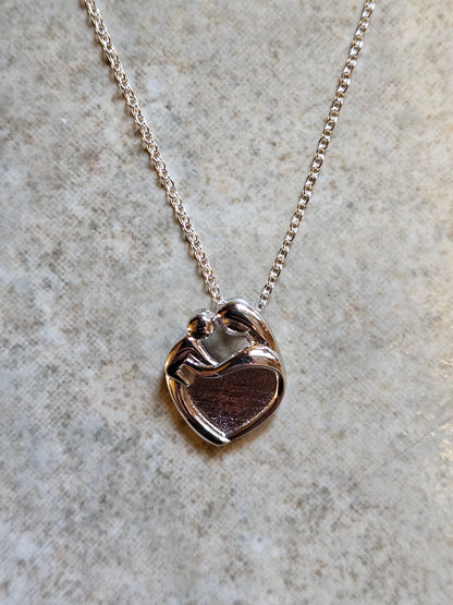 Laurel | Mothers Love Pendant Necklace